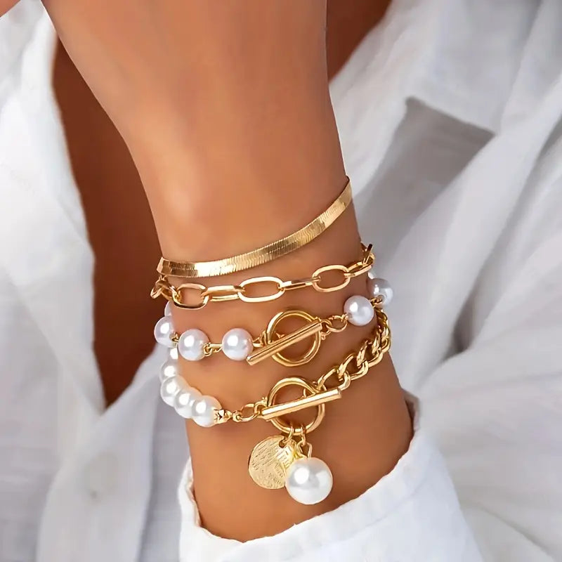 Alina – Layered Gold Bracelet Set