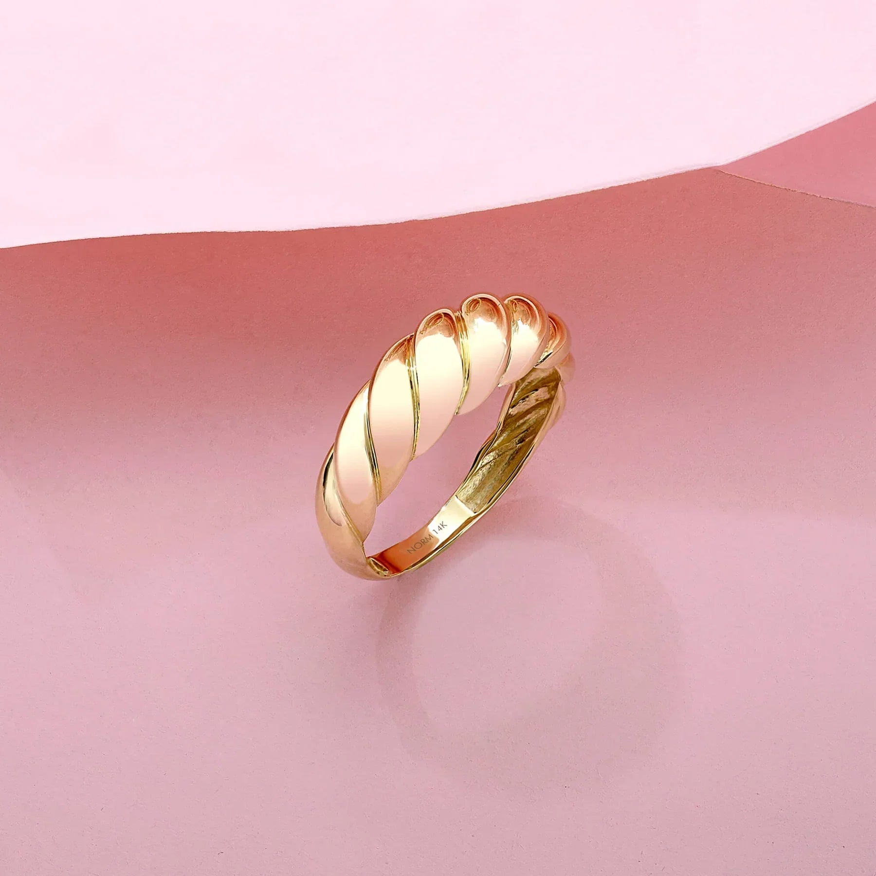 Sophie – Twisted Gold Ring