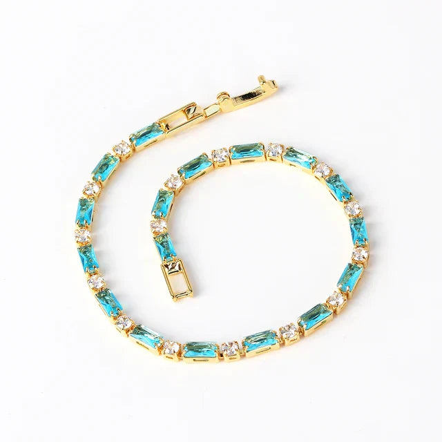 Lucia – Baguette Gold Bracelet