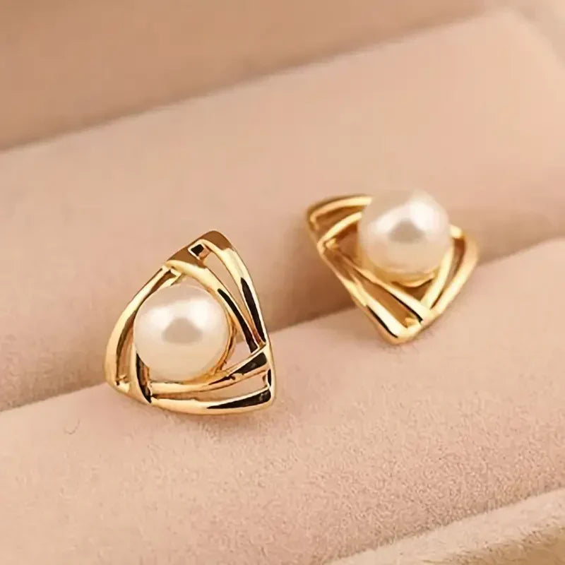 Monica – Pearl Gold Earrings
